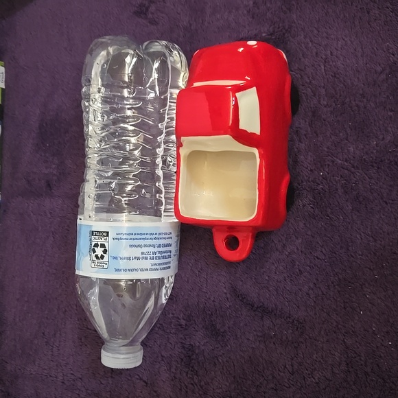 SMALL VEHICLE PLANTERS - Picture 6 of 7